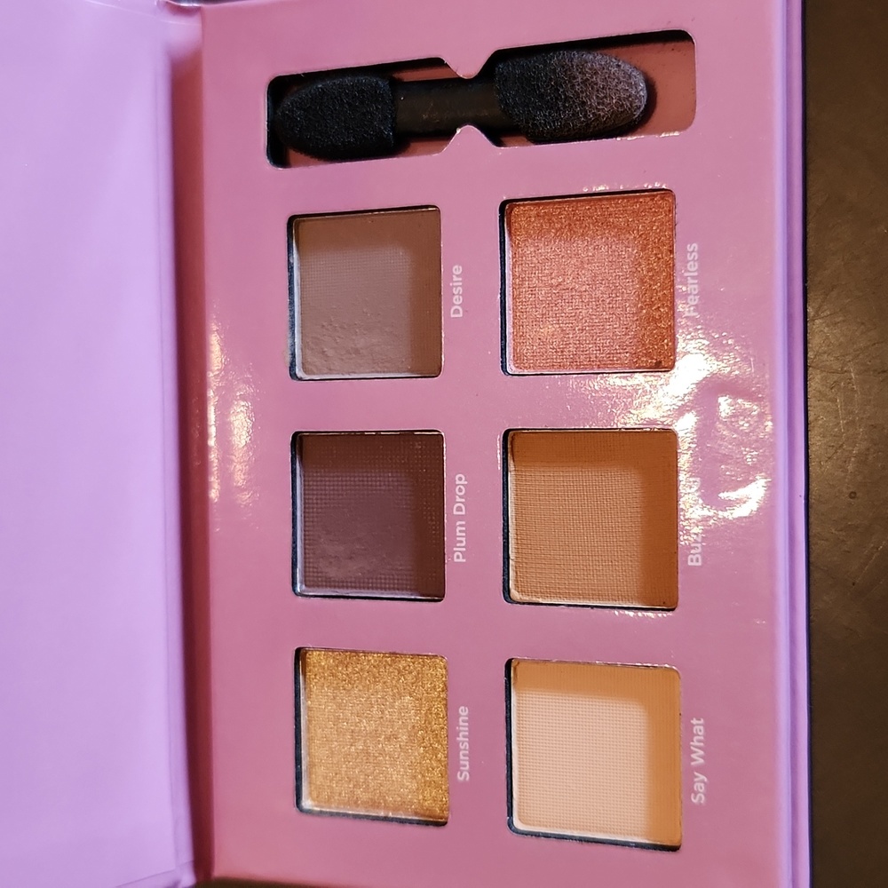 Ulta makeup bag with makeup - Picture 3 of 7